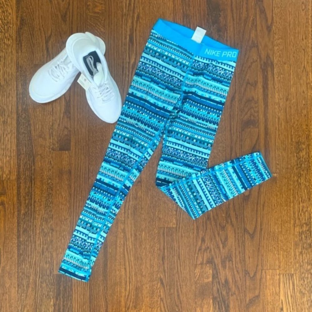 Nike Pro beautiful pattern running tights